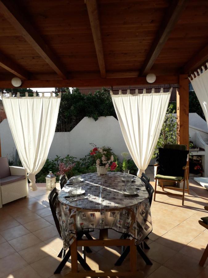 Bed and Breakfast Sole D'Oro Iun S4354 La Maddalena  Екстер'єр фото